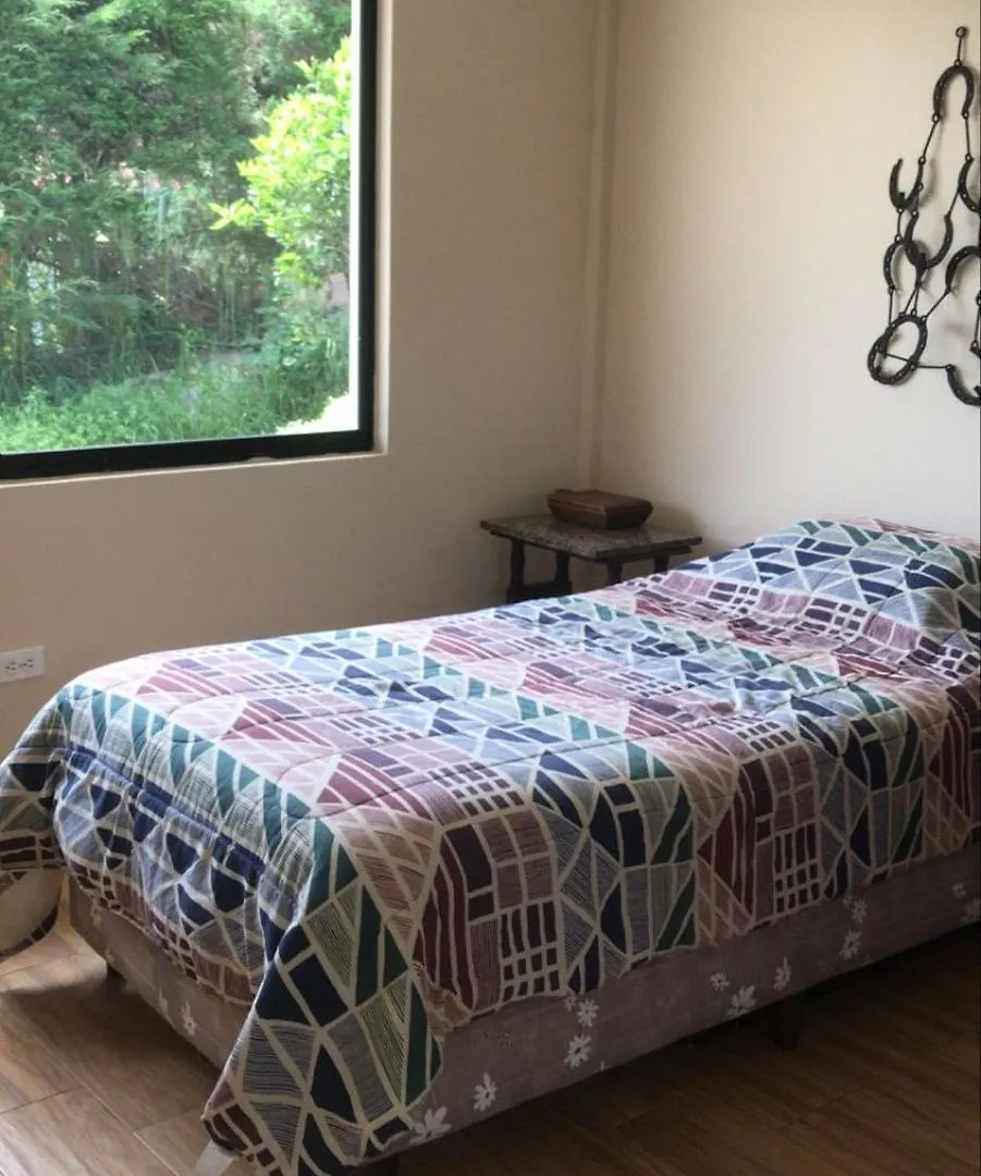 Homestay Habitacion En Quito Tumbaco