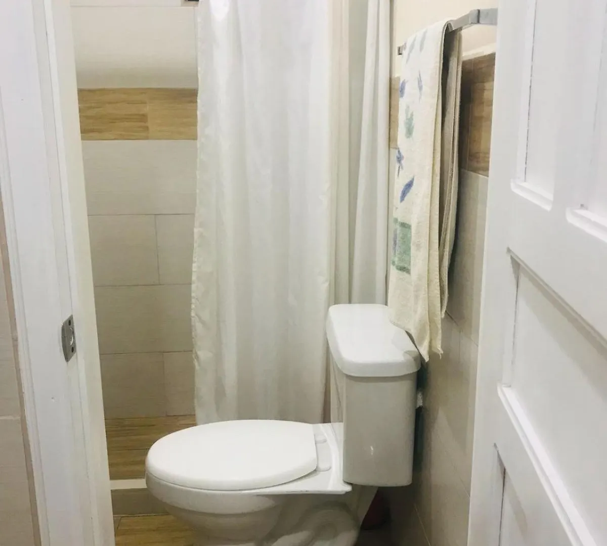 Homestay Habitacion En Quito Tumbaco